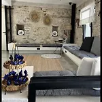 بيت ضيافة Nisurla 3*