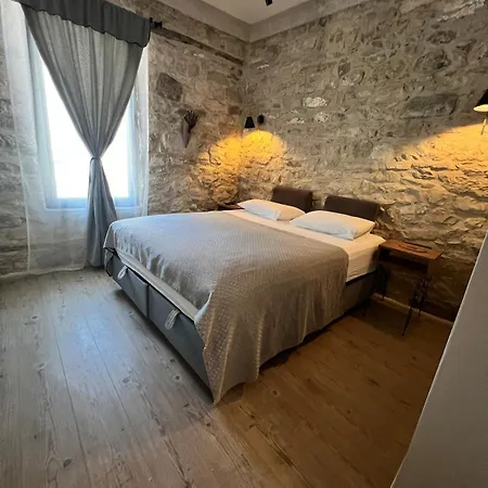 Πανσιόν Nisurla 3*