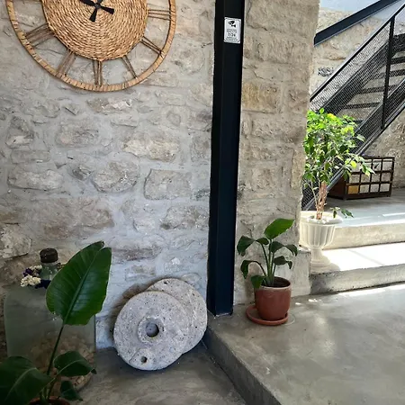 Πανσιόν Nisurla Βουρλά